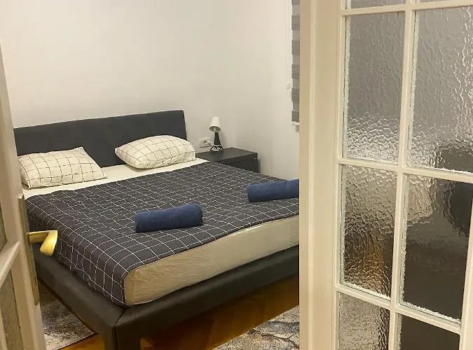 Lord\'S Apartment