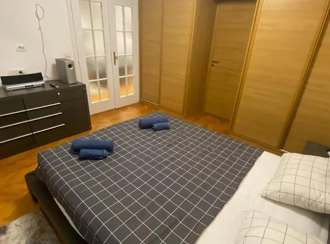 Lord\'S Apartment